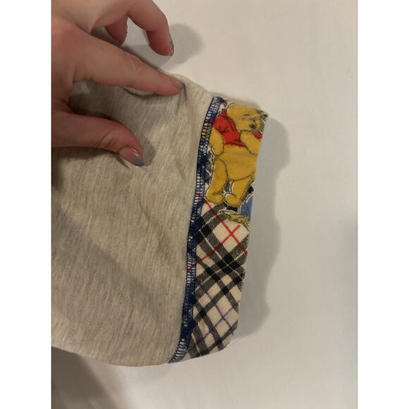 Vintage 90s Y2K Disney Winnie the Pooh Yellow T Shirt Sz M 1990s Crop Design Hem - Picture 3 of 8